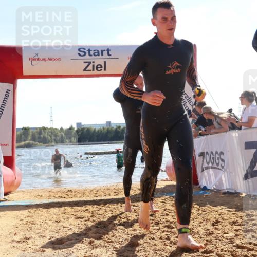 07.09.2025 - 19. Norderstedt Triathlon Luisa Fischer http://msf.ph/oto/8766487 07.09.2025 15:10:49 Schwimmen 383, 405, 418, 886, 929, 1420, 1443 meine-sportfotos.de