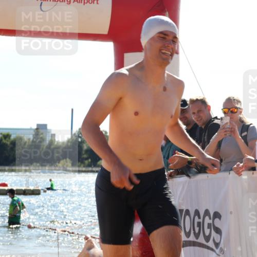 07.09.2025 - 19. Norderstedt Triathlon Luisa Fischer http://msf.ph/oto/8766516 07.09.2025 15:11:09 Schwimmen 890, 1423, 1464 meine-sportfotos.de