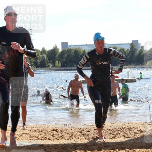 07.09.2025 - 19. Norderstedt Triathlon Luisa Fischer http://msf.ph/oto/8766523 07.09.2025 15:11:15 Schwimmen 378, 409, 890, 1423, 1464 meine-sportfotos.de