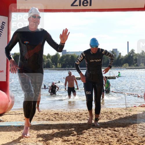 07.09.2025 - 19. Norderstedt Triathlon Luisa Fischer http://msf.ph/oto/8766531 07.09.2025 15:11:15 Schwimmen 378, 409, 890, 1423, 1464 meine-sportfotos.de
