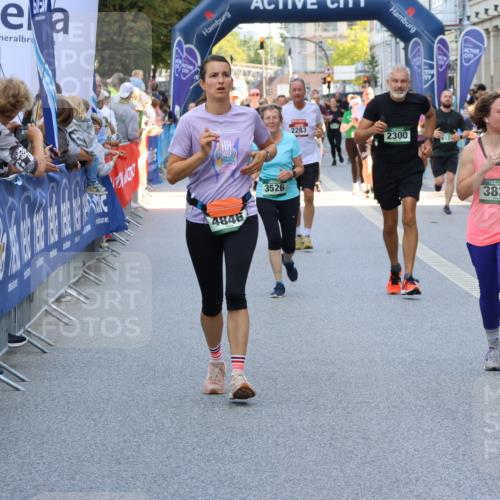 07.09.2025 - BARMER Alsterlauf Strokosch-Dieckow http://msf.ph/oto/8766571 07.09.2025 10:11:41 Ziel 2171, 2200, 2331, 2599, 2995, 3036, 3126, 3302, 3613, 3614, 4193, 4264, 4415, 4970, 5175, 5214, 5410, 5418, 5613, 5614, 5638, 5813, 5827, 5911, 5956, 6008, 6009, 6126, 6310, 6323, 8145, 8181, 8182, 8228, 8229, 8498 meine-sportfotos.de