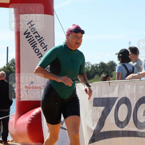 07.09.2025 - 19. Norderstedt Triathlon Luisa Fischer http://msf.ph/oto/8766580 07.09.2025 12:40:07 Schwimmen 337, 349 meine-sportfotos.de
