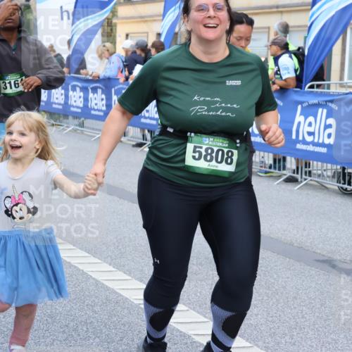 07.09.2025 - BARMER Alsterlauf Strokosch-Dieckow http://msf.ph/oto/8766622 07.09.2025 10:11:33 Ziel 2171, 2293, 2599, 2846, 2847, 3036, 3126, 3327, 3366, 3367, 3613, 3614, 3692, 3792, 4193, 4264, 4376, 4415, 4491, 4970, 5175, 5214, 5418, 5448, 5613, 5614, 5649, 5650, 5758, 5760, 5813, 5827, 5911, 5956, 6008, 6009, 6144, 8038, 8039, 8126, 8145 meine-sportfotos.de