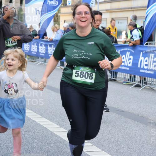 07.09.2025 - BARMER Alsterlauf Strokosch-Dieckow http://msf.ph/oto/8766650 07.09.2025 10:11:32 Ziel 2171, 2293, 2846, 2847, 3036, 3126, 3327, 3366, 3367, 3613, 3614, 3692, 3792, 4193, 4376, 4415, 4491, 4970, 5175, 5214, 5418, 5448, 5649, 5650, 5758, 5760, 5813, 5827, 5911, 5956, 6008, 6009, 6130, 6144, 6180, 8038, 8039, 8126, 8145 meine-sportfotos.de