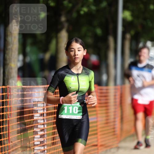 07.09.2025 - 19. Norderstedt Triathlon Michael Strokosch http://msf.ph/oto/8766667 07.09.2025 10:50:28 Laufen 67, 110, 1126 meine-sportfotos.de