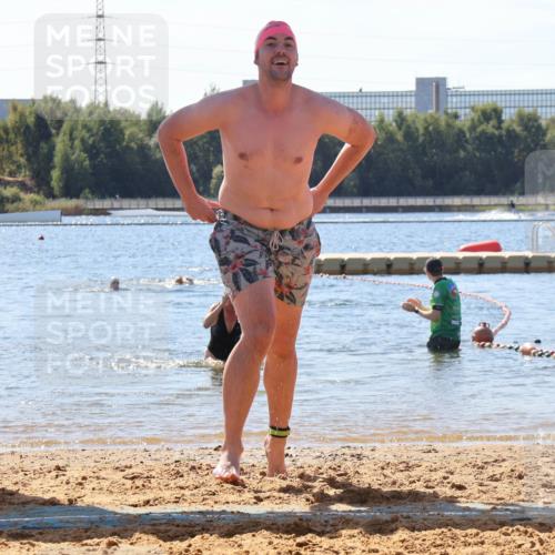 07.09.2025 - 19. Norderstedt Triathlon Luisa Fischer http://msf.ph/oto/8766668 07.09.2025 12:41:22 Schwimmen 315 meine-sportfotos.de