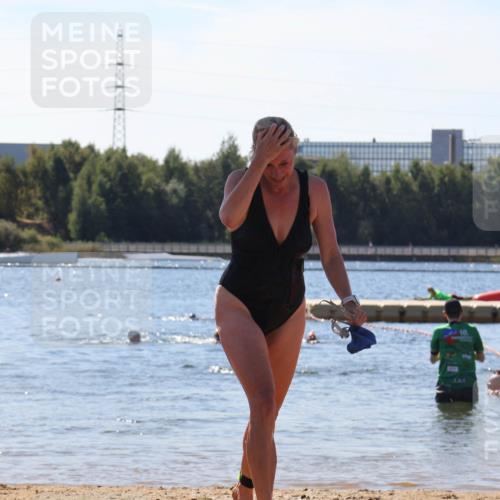 07.09.2025 - 19. Norderstedt Triathlon Luisa Fischer http://msf.ph/oto/8766709 07.09.2025 12:41:35 Schwimmen 315, 355 meine-sportfotos.de