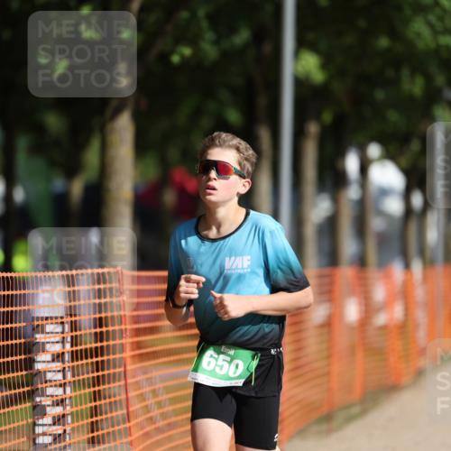 07.09.2025 - 19. Norderstedt Triathlon Michael Strokosch http://msf.ph/oto/8766753 07.09.2025 10:50:46 Laufen 650 meine-sportfotos.de