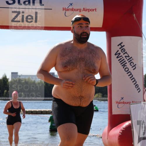 07.09.2025 - 19. Norderstedt Triathlon Luisa Fischer http://msf.ph/oto/8766773 07.09.2025 12:42:21 Schwimmen 335, 342, 708 meine-sportfotos.de