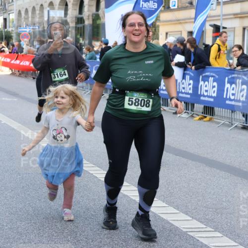 07.09.2025 - BARMER Alsterlauf Strokosch-Dieckow http://msf.ph/oto/8766798 07.09.2025 10:11:32 Ziel 2171, 2293, 2846, 2847, 3036, 3126, 3327, 3366, 3367, 3613, 3614, 3692, 3792, 4193, 4376, 4415, 4491, 4970, 5175, 5214, 5418, 5448, 5649, 5650, 5758, 5760, 5813, 5827, 5911, 5956, 6008, 6009, 6130, 6144, 6180, 8038, 8039, 8126, 8145 meine-sportfotos.de