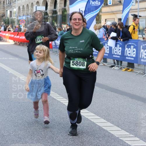 07.09.2025 - BARMER Alsterlauf Strokosch-Dieckow http://msf.ph/oto/8766832 07.09.2025 10:11:32 Ziel 2171, 2293, 2846, 2847, 3036, 3126, 3327, 3366, 3367, 3613, 3614, 3692, 3792, 4193, 4376, 4415, 4491, 4970, 5175, 5214, 5418, 5448, 5649, 5650, 5758, 5760, 5813, 5827, 5911, 5956, 6008, 6009, 6130, 6144, 6180, 8038, 8039, 8126, 8145 meine-sportfotos.de