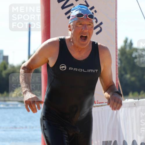 07.09.2025 - 19. Norderstedt Triathlon Luisa Fischer http://msf.ph/oto/8766845 07.09.2025 12:43:48 Schwimmen 325 meine-sportfotos.de