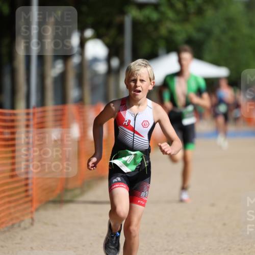 07.09.2025 - 19. Norderstedt Triathlon Michael Strokosch http://msf.ph/oto/8766852 07.09.2025 10:51:07 Laufen 80, 663 meine-sportfotos.de