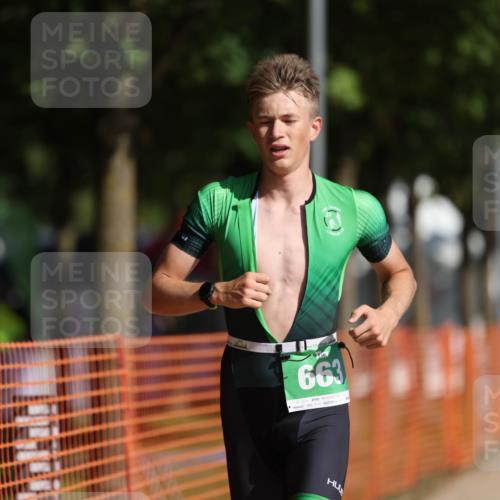 07.09.2025 - 19. Norderstedt Triathlon Michael Strokosch http://msf.ph/oto/8766873 07.09.2025 10:51:10 Laufen 80, 649, 663 meine-sportfotos.de