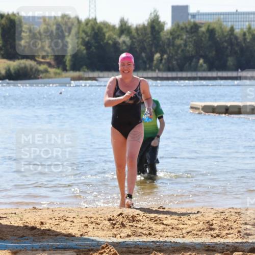 07.09.2025 - 19. Norderstedt Triathlon Luisa Fischer http://msf.ph/oto/8766874 07.09.2025 12:45:19 Schwimmen 354 meine-sportfotos.de