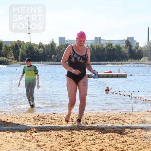07.09.2025 - 19. Norderstedt Triathlon Luisa Fischer http://msf.ph/oto/8766895 07.09.2025 12:45:22 Schwimmen 354 meine-sportfotos.de