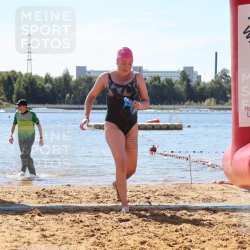 07.09.2025 - 19. Norderstedt Triathlon Luisa Fischer http://msf.ph/oto/8766897 07.09.2025 12:45:22 Schwimmen 354 meine-sportfotos.de