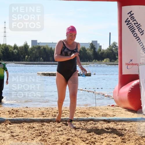 07.09.2025 - 19. Norderstedt Triathlon Luisa Fischer http://msf.ph/oto/8766899 07.09.2025 12:45:23 Schwimmen 354 meine-sportfotos.de