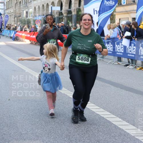 07.09.2025 - BARMER Alsterlauf Strokosch-Dieckow http://msf.ph/oto/8766909 07.09.2025 10:11:32 Ziel 2171, 2293, 2846, 2847, 3036, 3126, 3327, 3366, 3367, 3613, 3614, 3692, 3792, 4193, 4376, 4415, 4491, 4970, 5175, 5214, 5418, 5448, 5649, 5650, 5758, 5760, 5813, 5827, 5911, 5956, 6008, 6009, 6130, 6144, 6180, 8038, 8039, 8126, 8145 meine-sportfotos.de
