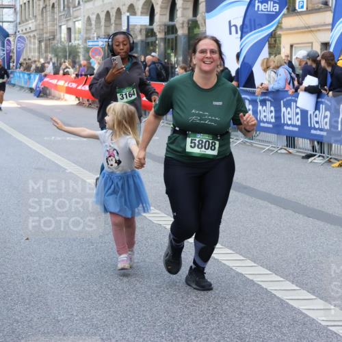 07.09.2025 - BARMER Alsterlauf Strokosch-Dieckow http://msf.ph/oto/8766929 07.09.2025 10:11:31 Ziel 2171, 2293, 2846, 2847, 3036, 3126, 3327, 3348, 3349, 3366, 3367, 3692, 3792, 4193, 4376, 4415, 4491, 4970, 5175, 5214, 5418, 5448, 5649, 5650, 5758, 5760, 5813, 5827, 5911, 6008, 6130, 6144, 6180, 8038, 8039, 8126, 8145 meine-sportfotos.de