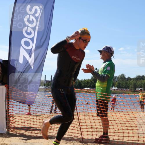 07.09.2025 - 19. Norderstedt Triathlon Luisa Fischer http://msf.ph/oto/8766945 07.09.2025 13:22:33 Schwimmen 996, 1001 meine-sportfotos.de