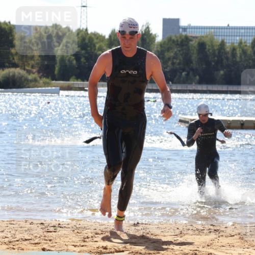07.09.2025 - 19. Norderstedt Triathlon Luisa Fischer http://msf.ph/oto/8766949 07.09.2025 13:22:45 Schwimmen 994, 1042 meine-sportfotos.de