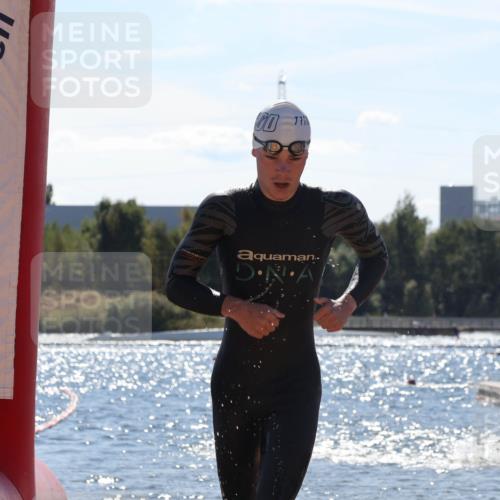 07.09.2025 - 19. Norderstedt Triathlon Luisa Fischer http://msf.ph/oto/8766968 07.09.2025 13:22:49 Schwimmen 994, 1042 meine-sportfotos.de