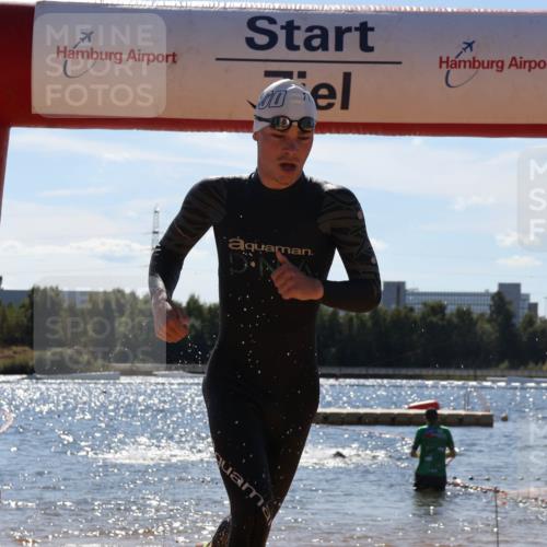 07.09.2025 - 19. Norderstedt Triathlon Luisa Fischer http://msf.ph/oto/8766974 07.09.2025 13:22:50 Schwimmen 994, 1042 meine-sportfotos.de