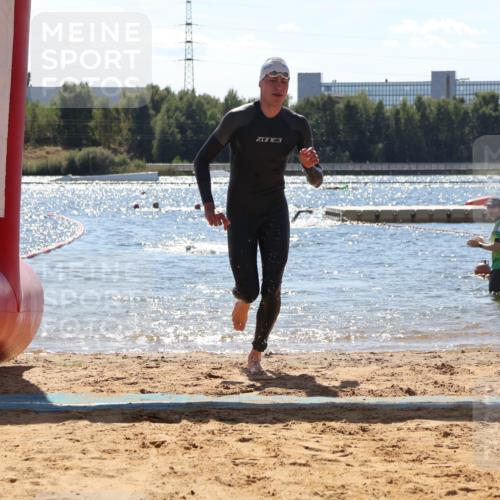 07.09.2025 - 19. Norderstedt Triathlon Luisa Fischer http://msf.ph/oto/8767011 07.09.2025 13:23:59 Schwimmen 392 meine-sportfotos.de