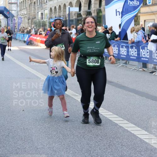 07.09.2025 - BARMER Alsterlauf Strokosch-Dieckow http://msf.ph/oto/8767013 07.09.2025 10:11:31 Ziel 2171, 2293, 2846, 2847, 3036, 3126, 3327, 3348, 3349, 3366, 3367, 3692, 3792, 4193, 4376, 4415, 4491, 4970, 5175, 5214, 5418, 5448, 5649, 5650, 5758, 5760, 5813, 5827, 5911, 6008, 6130, 6144, 6180, 8038, 8039, 8126, 8145 meine-sportfotos.de