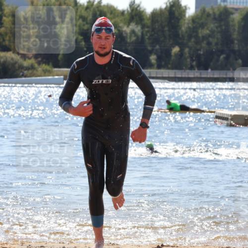 07.09.2025 - 19. Norderstedt Triathlon Luisa Fischer http://msf.ph/oto/8767026 07.09.2025 13:24:19 Schwimmen 999 meine-sportfotos.de