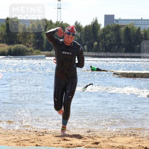 07.09.2025 - 19. Norderstedt Triathlon Luisa Fischer http://msf.ph/oto/8767027 07.09.2025 13:24:19 Schwimmen 999 meine-sportfotos.de