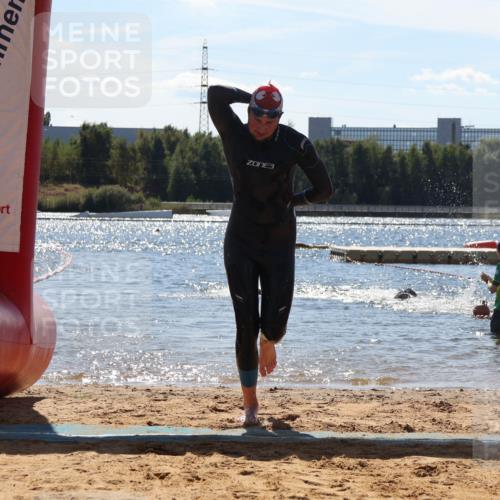 07.09.2025 - 19. Norderstedt Triathlon Luisa Fischer http://msf.ph/oto/8767036 07.09.2025 13:24:20 Schwimmen 999 meine-sportfotos.de