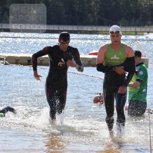 07.09.2025 - 19. Norderstedt Triathlon Luisa Fischer http://msf.ph/oto/8767052 07.09.2025 13:24:31 Schwimmen 999, 1003, 1007 meine-sportfotos.de