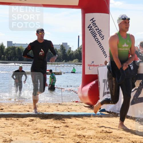 07.09.2025 - 19. Norderstedt Triathlon Luisa Fischer http://msf.ph/oto/8767085 07.09.2025 13:24:35 Schwimmen 997, 1003, 1007 meine-sportfotos.de