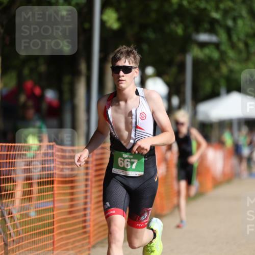 07.09.2025 - 19. Norderstedt Triathlon Michael Strokosch http://msf.ph/oto/8767113 07.09.2025 10:51:57 Laufen 112, 641, 660, 667, 1114, 1141 meine-sportfotos.de