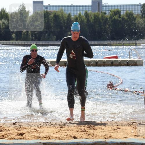 07.09.2025 - 19. Norderstedt Triathlon Luisa Fischer http://msf.ph/oto/8767123 07.09.2025 13:25:21 Schwimmen 1004, 1015 meine-sportfotos.de