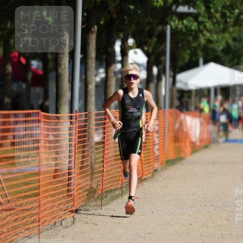 07.09.2025 - 19. Norderstedt Triathlon Michael Strokosch http://msf.ph/oto/8767124 07.09.2025 10:51:58 Laufen 112, 641, 660, 667 meine-sportfotos.de