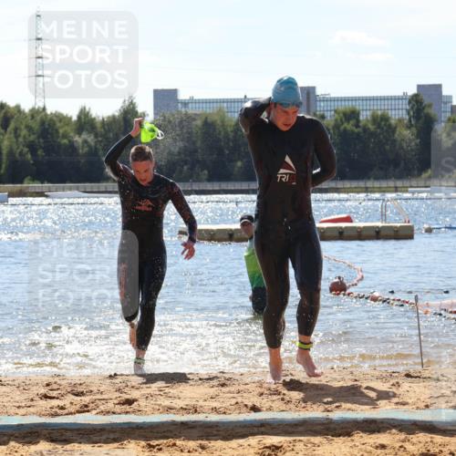 07.09.2025 - 19. Norderstedt Triathlon Luisa Fischer http://msf.ph/oto/8767135 07.09.2025 13:25:23 Schwimmen 1004, 1015 meine-sportfotos.de
