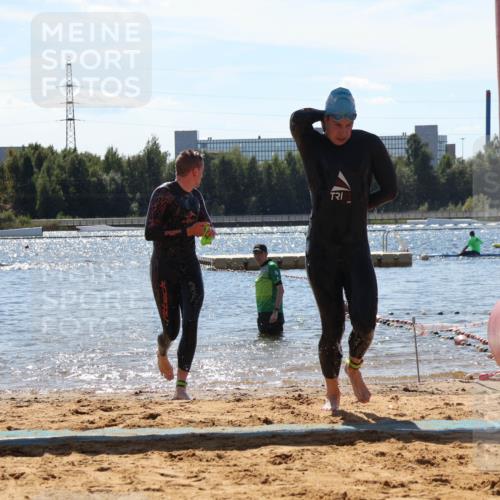 07.09.2025 - 19. Norderstedt Triathlon Luisa Fischer http://msf.ph/oto/8767140 07.09.2025 13:25:24 Schwimmen 1004, 1015 meine-sportfotos.de