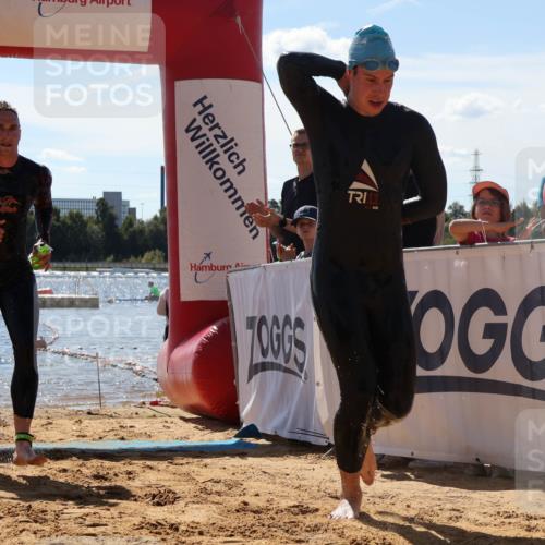 07.09.2025 - 19. Norderstedt Triathlon Luisa Fischer http://msf.ph/oto/8767155 07.09.2025 13:25:26 Schwimmen 1004, 1015 meine-sportfotos.de