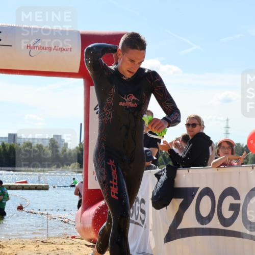 07.09.2025 - 19. Norderstedt Triathlon Luisa Fischer http://msf.ph/oto/8767159 07.09.2025 13:25:27 Schwimmen 1004, 1015 meine-sportfotos.de