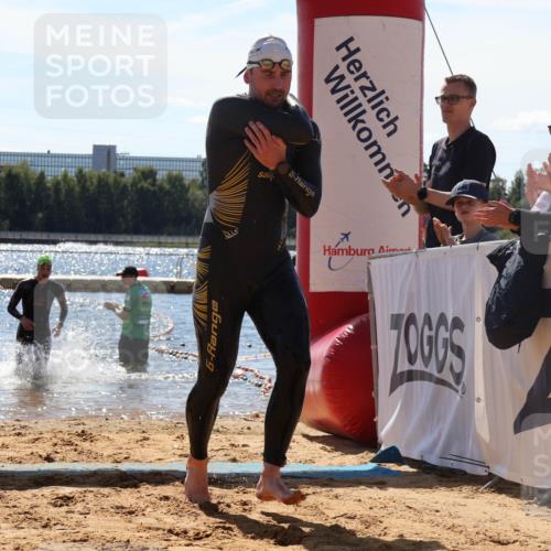 07.09.2025 - 19. Norderstedt Triathlon Luisa Fischer http://msf.ph/oto/8767175 07.09.2025 13:26:20 Schwimmen 1006, 1016 meine-sportfotos.de