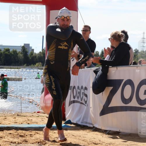 07.09.2025 - 19. Norderstedt Triathlon Luisa Fischer http://msf.ph/oto/8767177 07.09.2025 13:26:20 Schwimmen 1006, 1016 meine-sportfotos.de