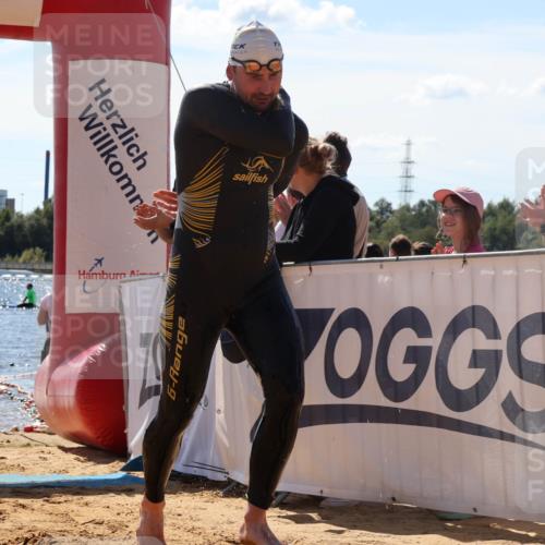 07.09.2025 - 19. Norderstedt Triathlon Luisa Fischer http://msf.ph/oto/8767178 07.09.2025 13:26:21 Schwimmen 1006, 1016 meine-sportfotos.de