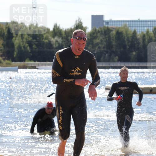 07.09.2025 - 19. Norderstedt Triathlon Luisa Fischer http://msf.ph/oto/8767198 07.09.2025 13:26:59 Schwimmen 394, 965, 1038 meine-sportfotos.de