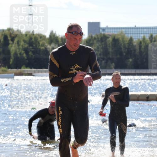 07.09.2025 - 19. Norderstedt Triathlon Luisa Fischer http://msf.ph/oto/8767199 07.09.2025 13:26:59 Schwimmen 394, 965, 1038 meine-sportfotos.de