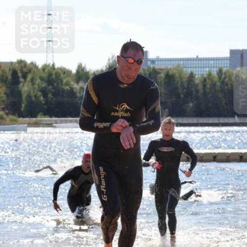 07.09.2025 - 19. Norderstedt Triathlon Luisa Fischer http://msf.ph/oto/8767200 07.09.2025 13:27:00 Schwimmen 394, 965, 1038 meine-sportfotos.de