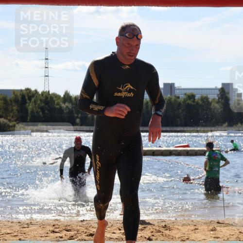 07.09.2025 - 19. Norderstedt Triathlon Luisa Fischer http://msf.ph/oto/8767205 07.09.2025 13:27:01 Schwimmen 394, 965, 1038 meine-sportfotos.de
