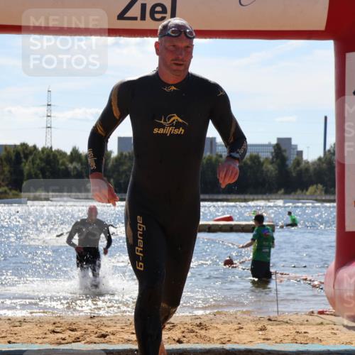 07.09.2025 - 19. Norderstedt Triathlon Luisa Fischer http://msf.ph/oto/8767206 07.09.2025 13:27:01 Schwimmen 394, 965, 1038 meine-sportfotos.de